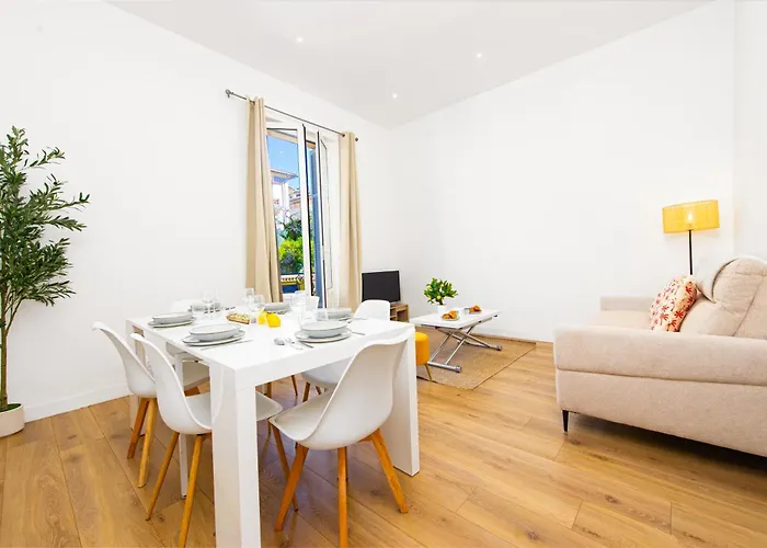 Guyau - Agreable 3 Pieces-carre D'or Menton-plage 1 Minute *